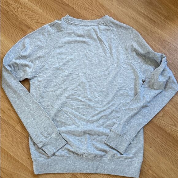 NEW SMP Gray Graphic Holiday Sweatshirt Top Size Small - Picture 4 of 4